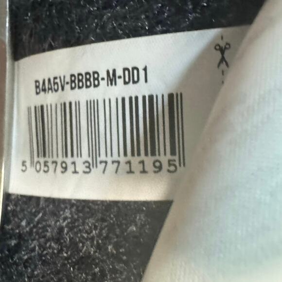 Gymshark Whitney Simmons Eye Knit Oversized Sweater Women’s Medium Black - Picture 8 of 8